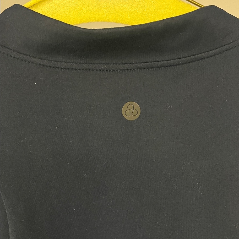 Zella Navy Activewear Top - Picture 7 of 8
